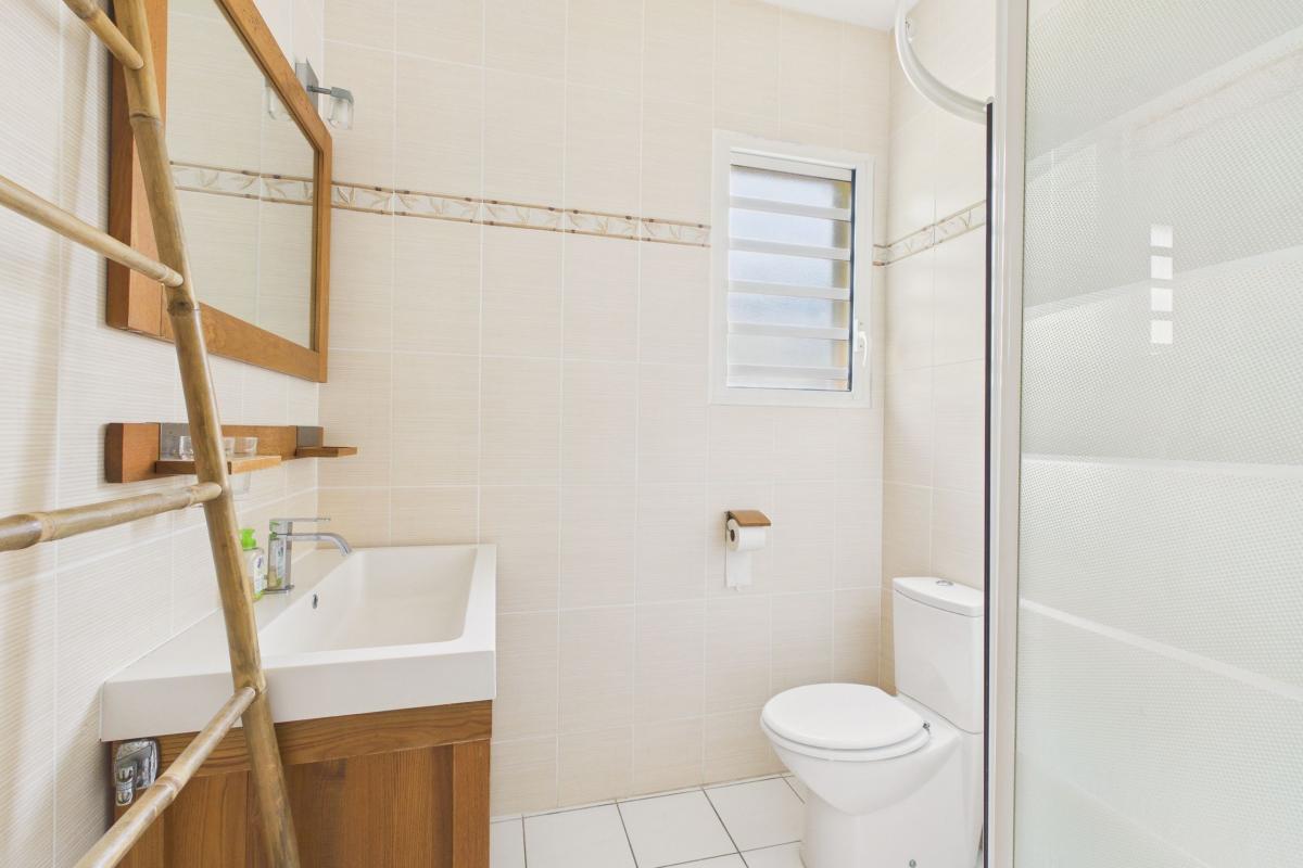 location villa 6 personnes  - salle de douche 2